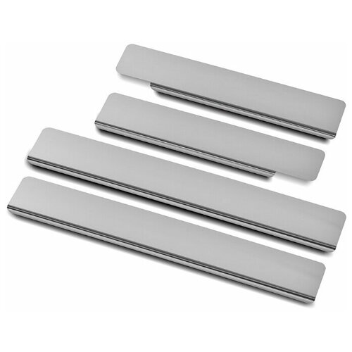 фото Накладки на пороги russtal toyota fortuner 2017-2020 (нерж., зеркало) toyfr17-01