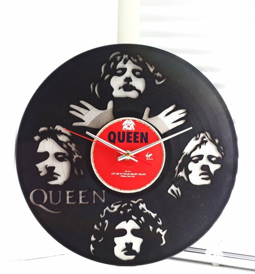 Настенные часы из пластинки Queen / Квин