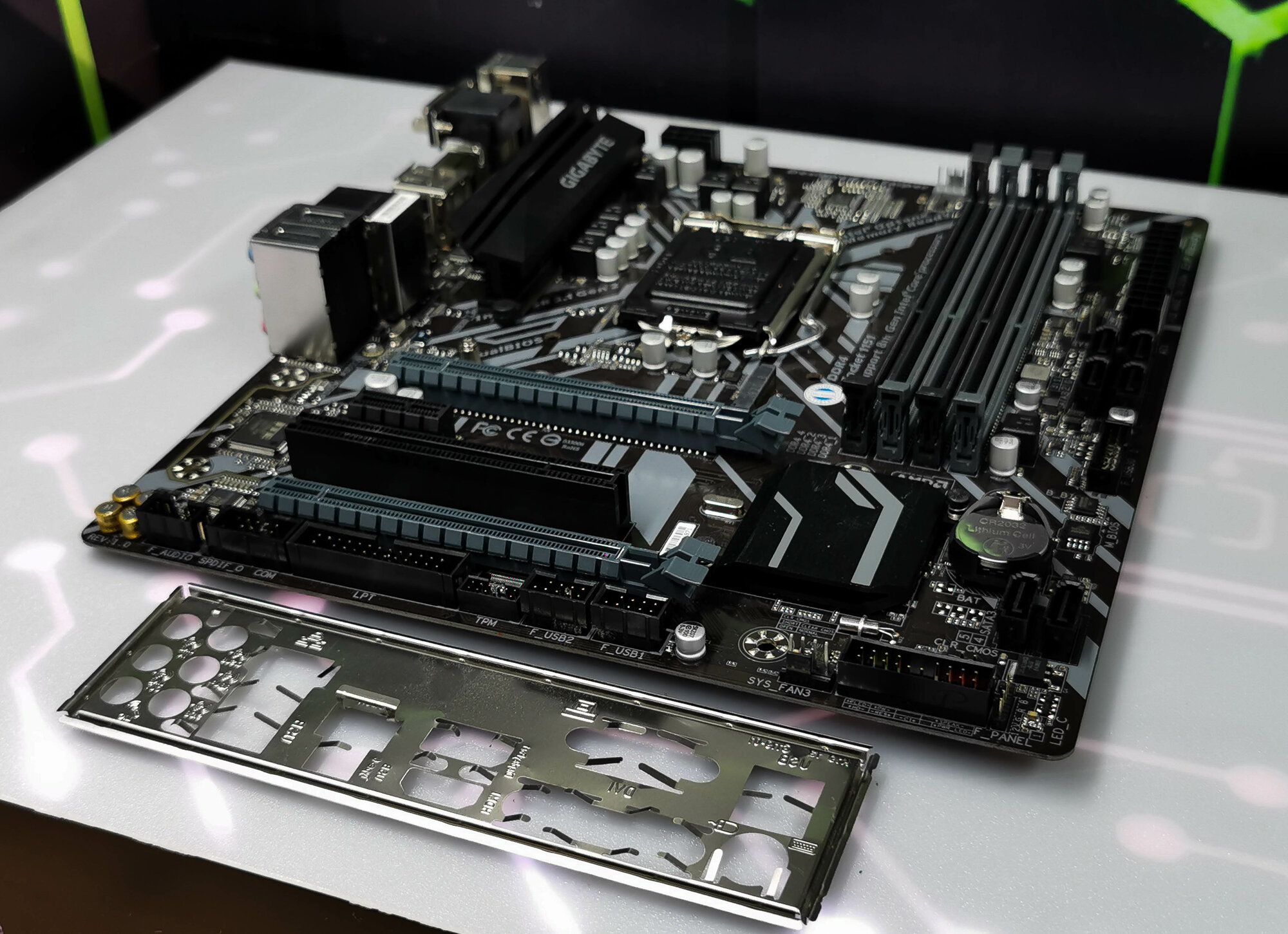 Материнская плата LGA1151 v2 GIGABYTE B360M D3H (rev. 1.0) mATX