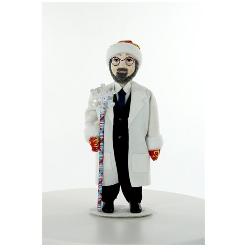 Кукла интерьерная. Мужчина врач