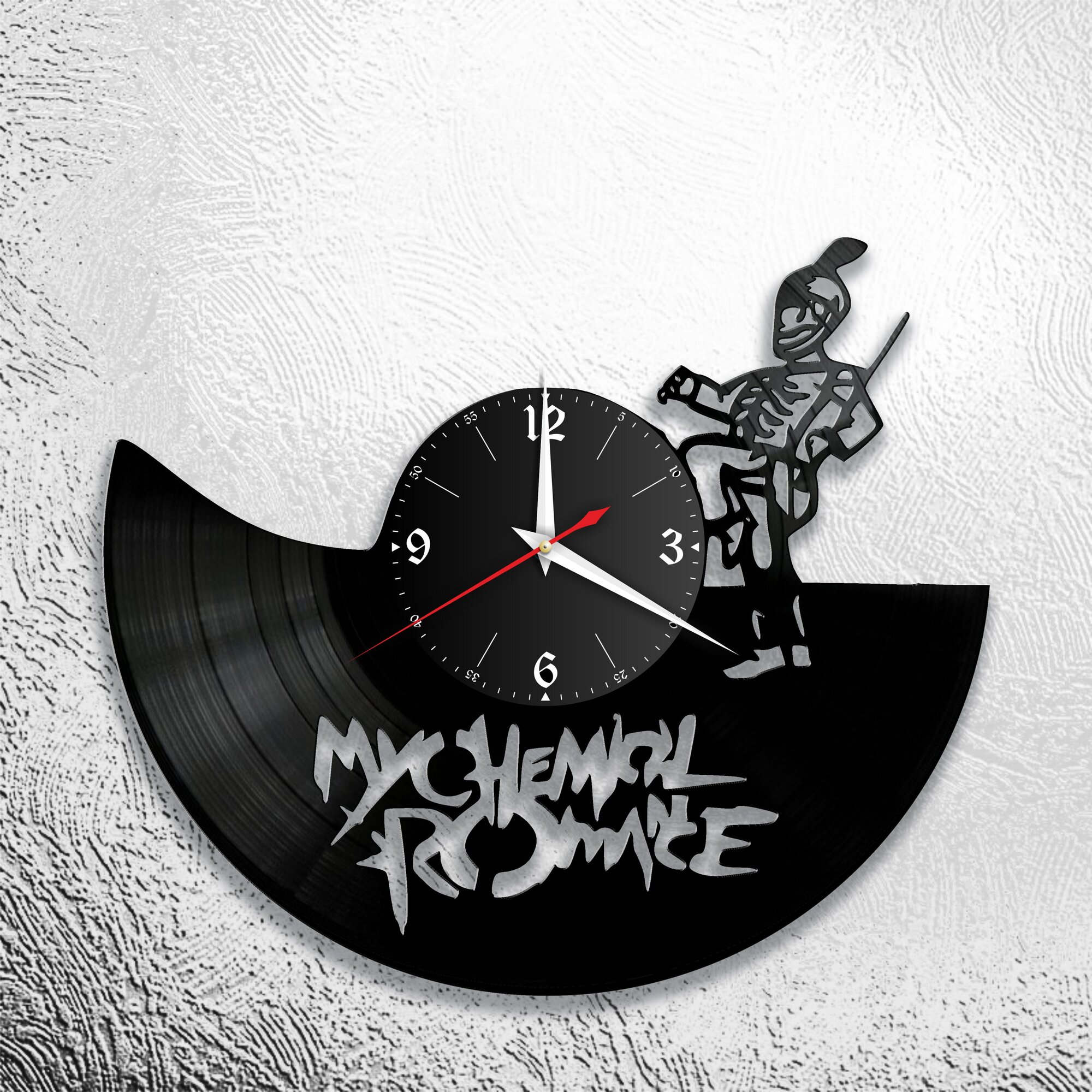 Настенные часы из виниловой пластинки с группой My Chemical Romance
