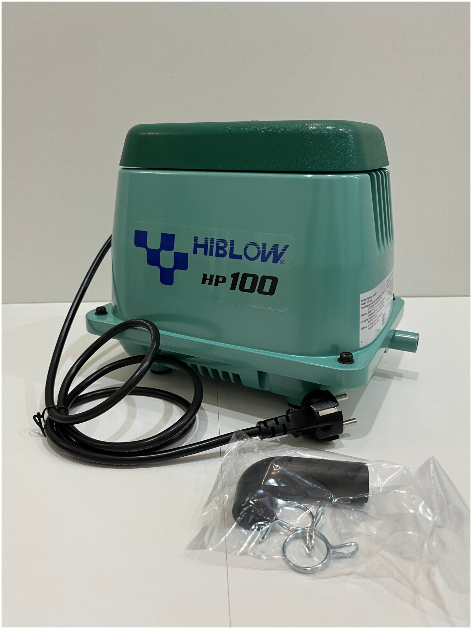 Компрессор HIBLOW HP-100 для септика и пруда - фотография № 5