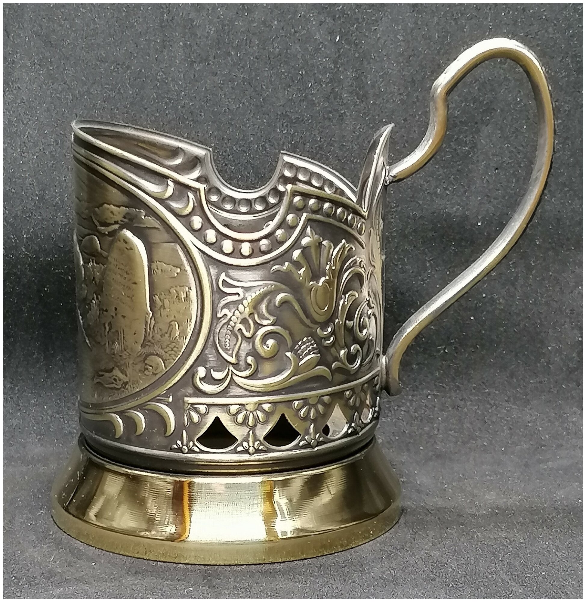 Подстаканник латунный 'Витязь на распутье — фото 1