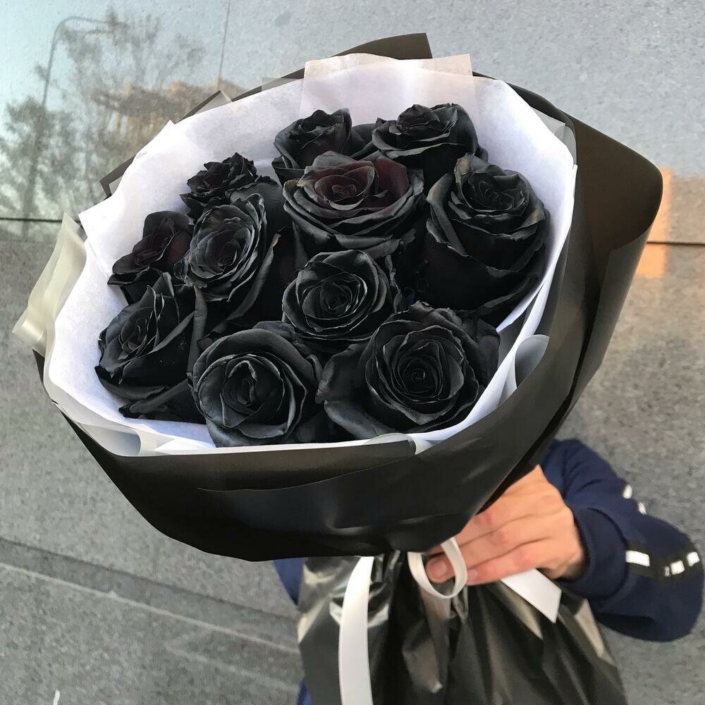 Букет из черных роз 11 шт.