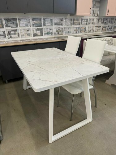 Изображение товара Стол кухонный раздвижной Орфей 17 белые опоры лофт Оникс 135/172*850 высота 76 см ножки метал белоснежный