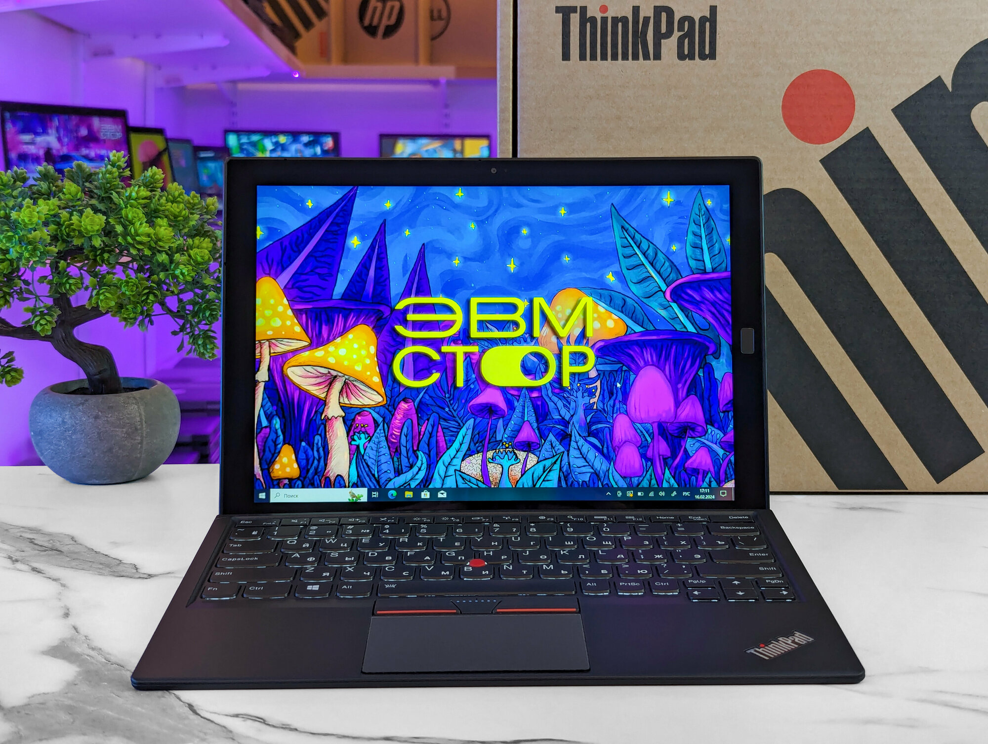 12.0" Ноутбук Lenovo ThinkPad X1 Tablet Gen 1, 2160x1440 IPS, Intel Core m7-6Y75 1.2 GHz, RAM 8 ГБ, SSD 256 ГБ, Intel HD Graphics 515, Windows 10 Pro, touch