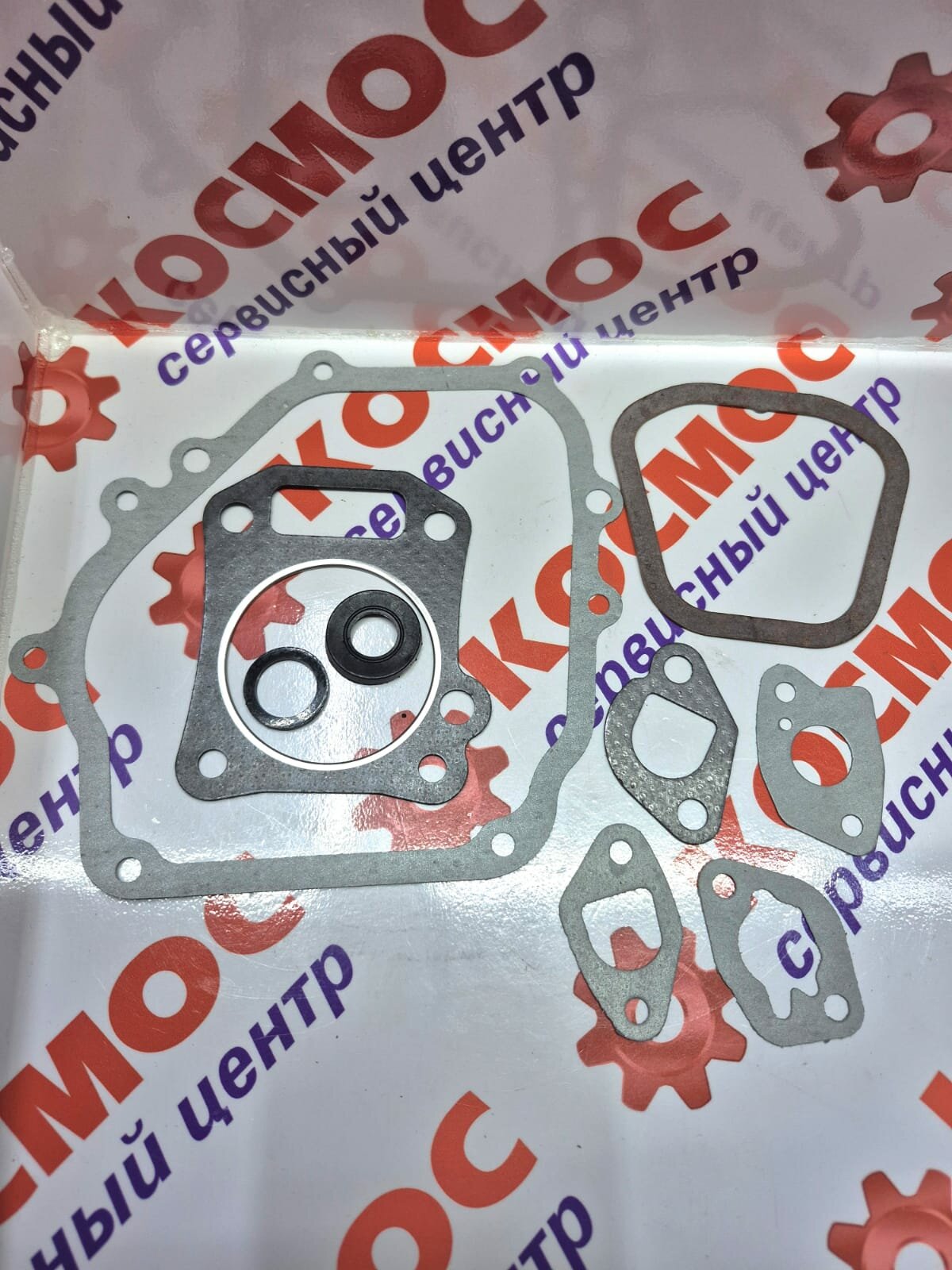 Комплект прокладок подходит для двигателя GX120