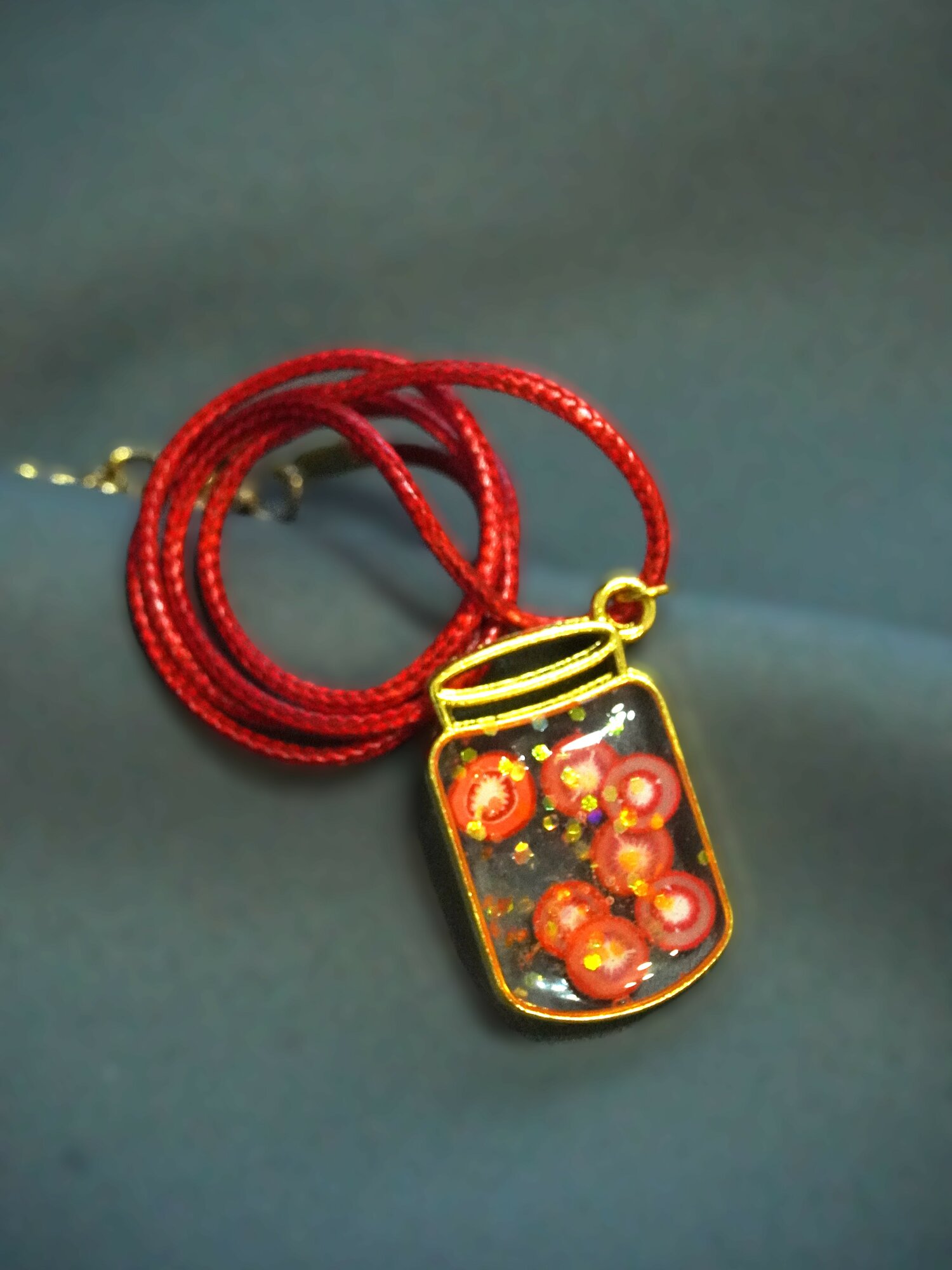 Колье charms_smola, эпоксидная смола, длина 45 см, персиковый