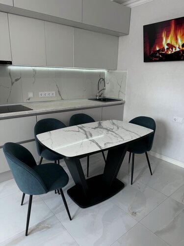 Изображение товара Кухонный стол и стулья комплект Обеденная группа