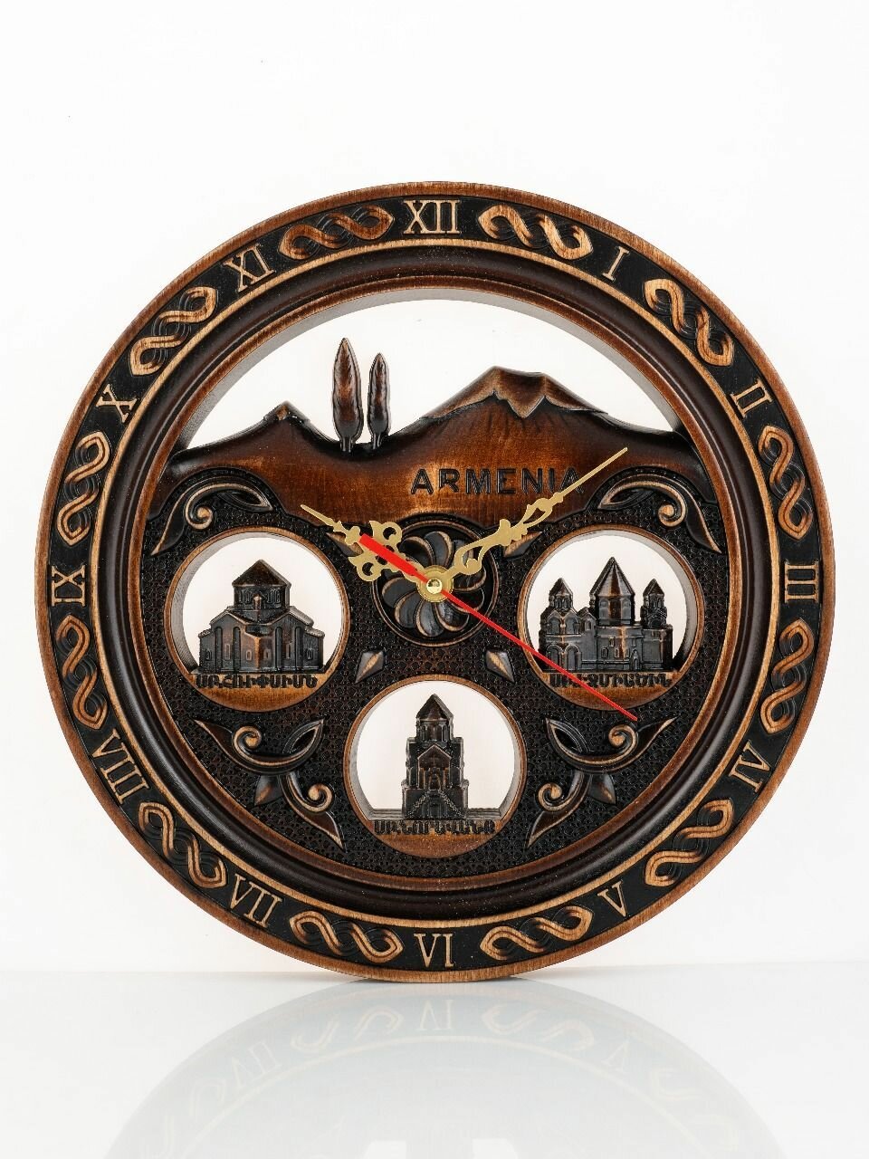 Часы настенные "Церкви Армении", диаметр 30 см, дерево