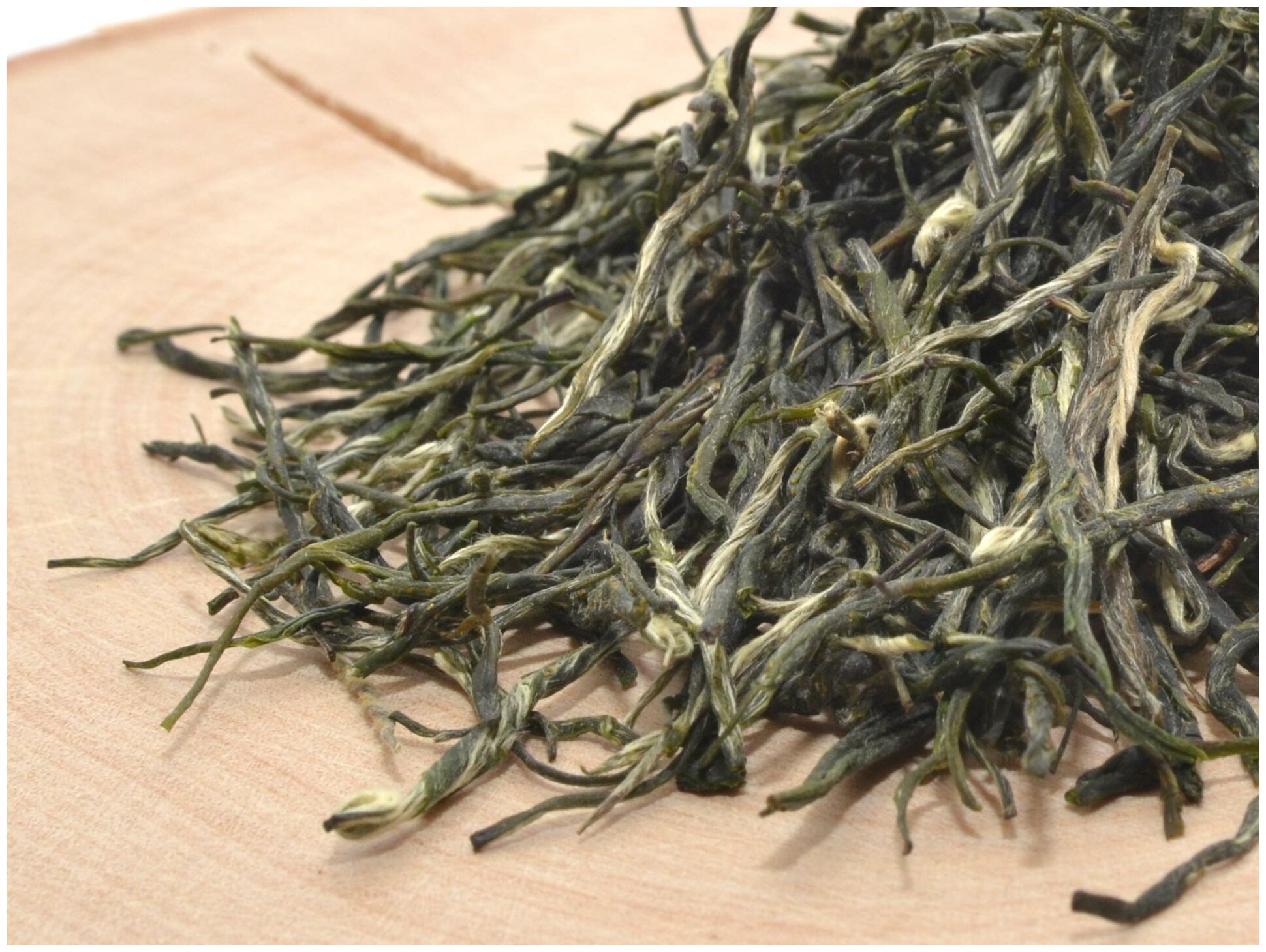 Китайский зеленый чай И Ян Мао Цзянь "Ворсистые Лезвия из Иян", свежий сбор, 50 грамм премиум качество - фотография № 2