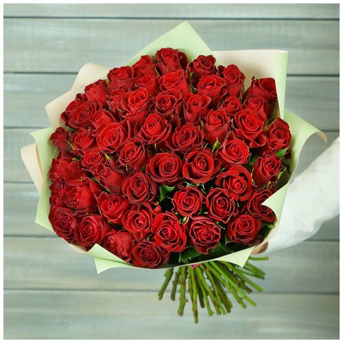 Букет из 51 красной розы в упаковке Д