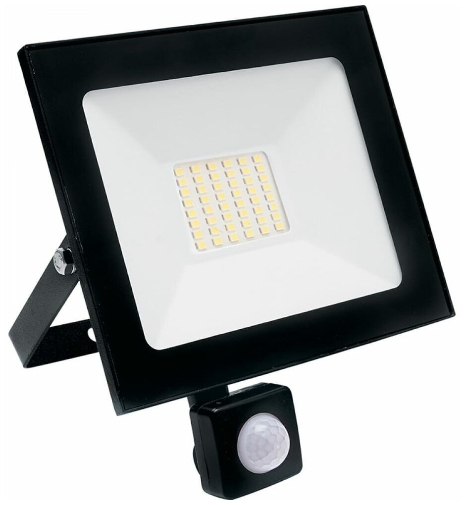 Прожектор светодиодный с датчиком движения Saffit SFL80-50 (IP65 6400K черный), 50 Вт, свет: холодный белый
