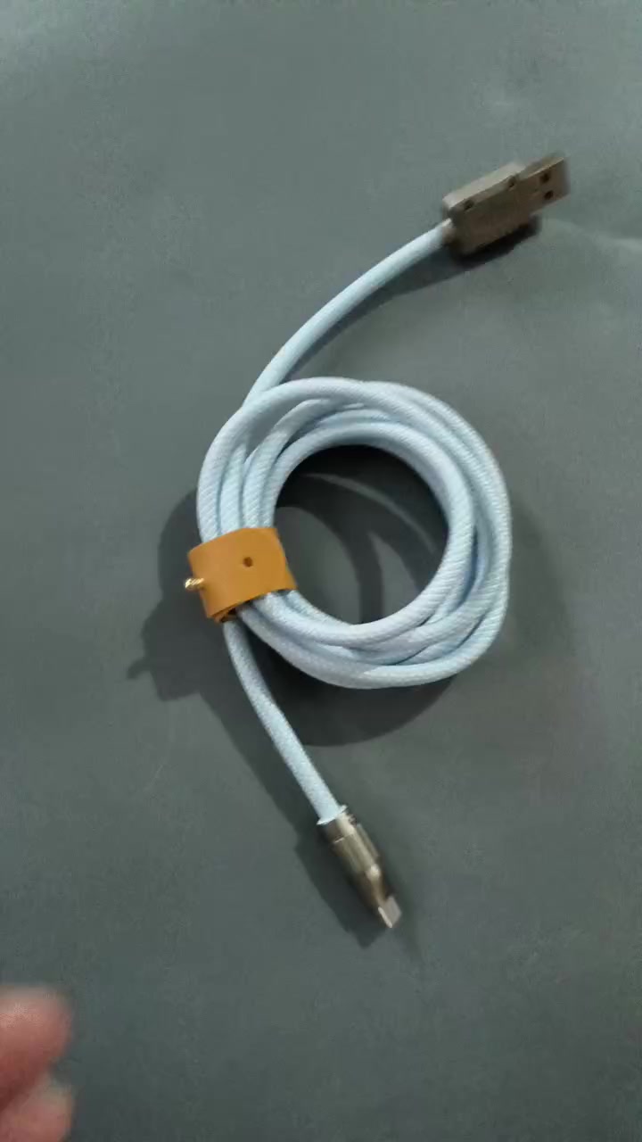 Кабель зарядный Type-C 120W, 6 Aмпер, 1.5 метра, индикатор, цинковые коннекторы, ремешок, быстрая зарядка для Huawei, Xiaomi, Samsung, Oppo (Голубой) — фото 1