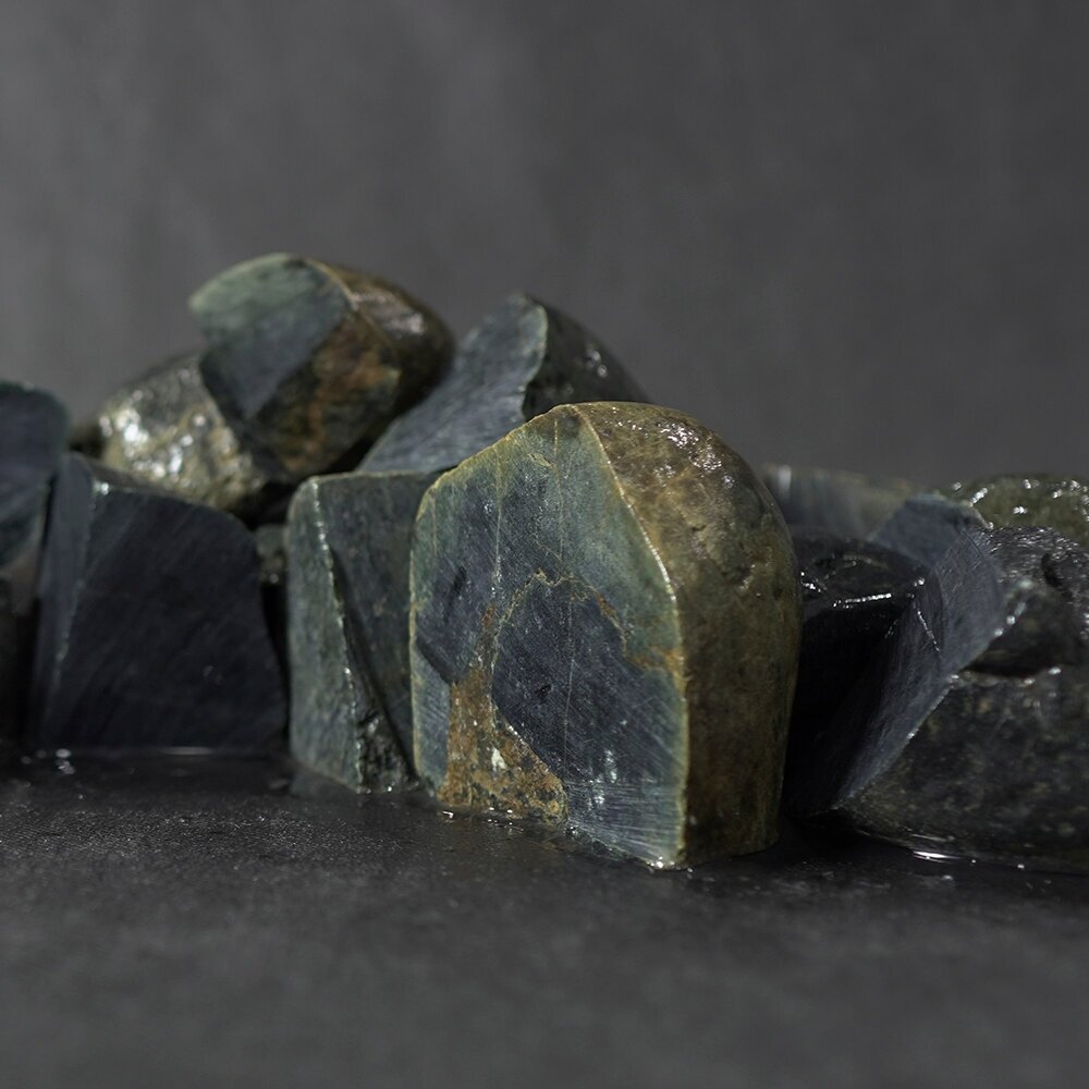 Камни для бани и сауны Нефрит пиленый 60-120 мм 10кг - фотография № 3
