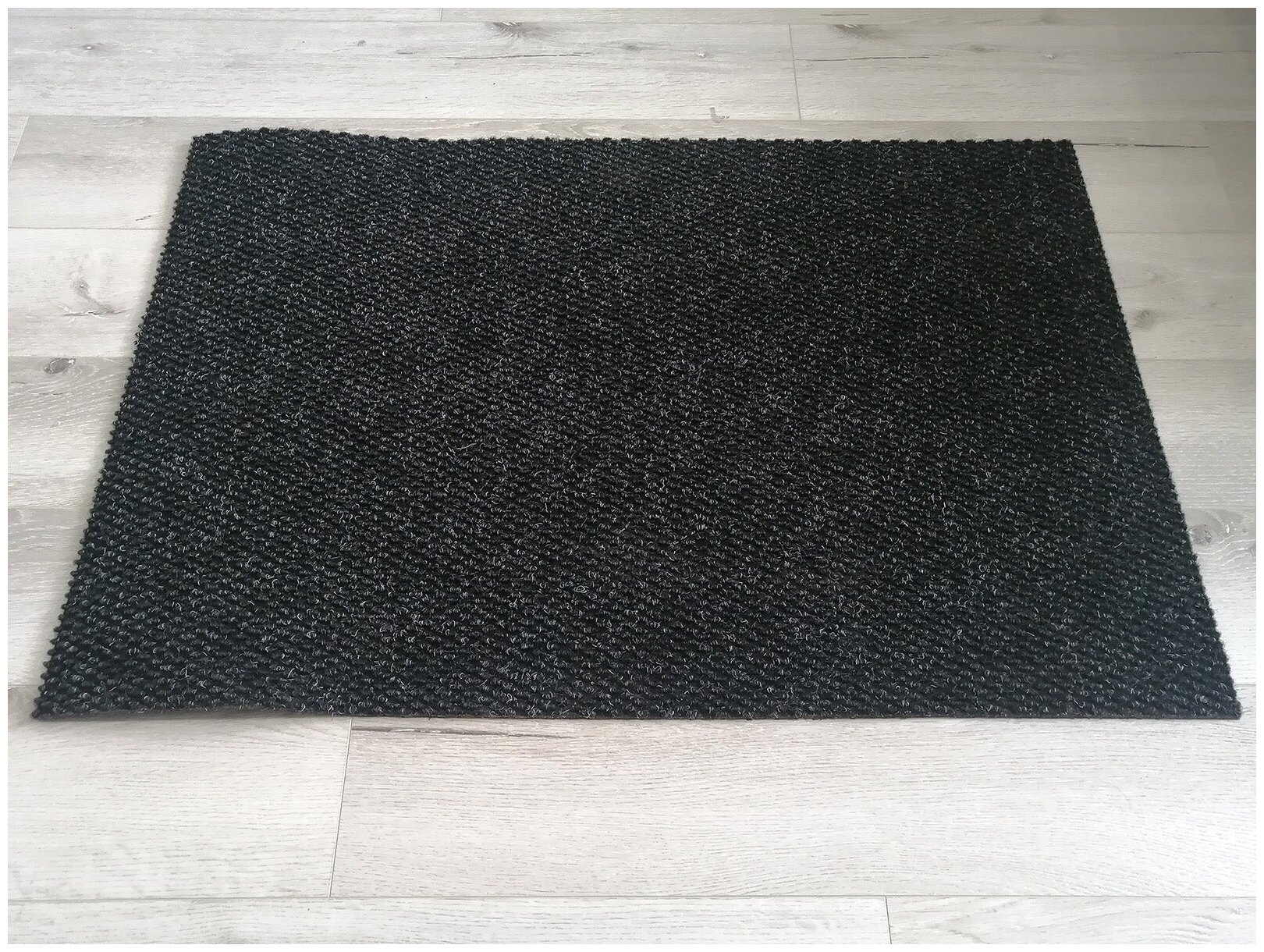 Износостойкий придверный ворсовый коврик на подложке 90х60 см темно-серого цвета - фотография № 1