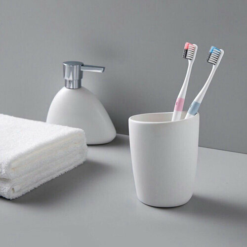 Изображение Xiaomi Набор зубных щеток DR.BEI Bass Toothbrush Classic with 1 Travel Package 4 Pieces