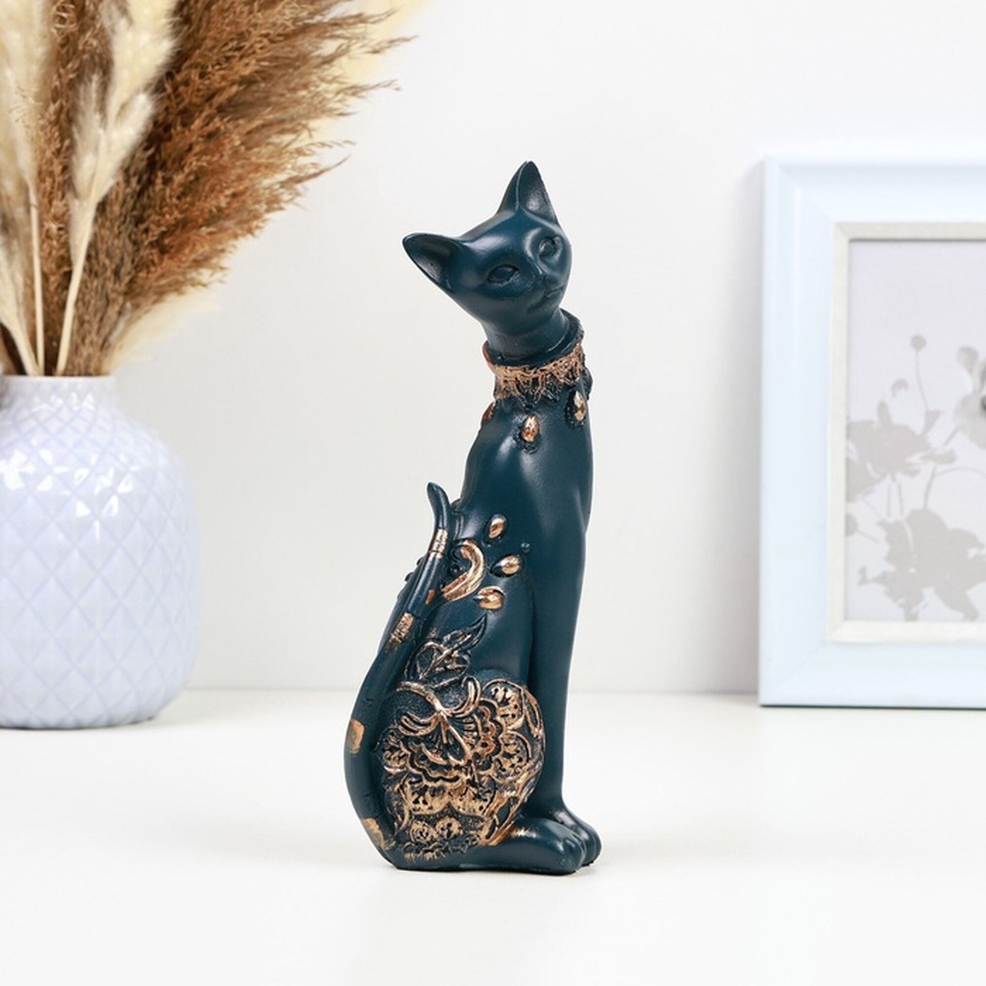 Статуэтка "Кошка" из полистоуна 20 x 8 см голубая/золотистая