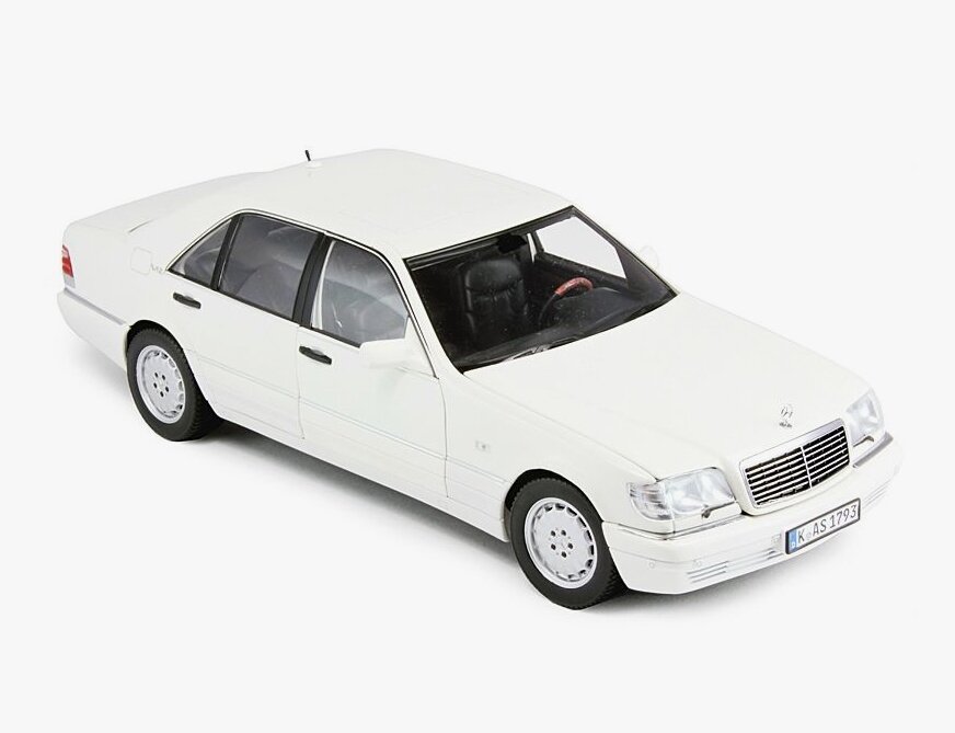 Игрушка масштабная модель авто MERCEDES-BENZ W140 s320 белый 1:24 звук свет, метал