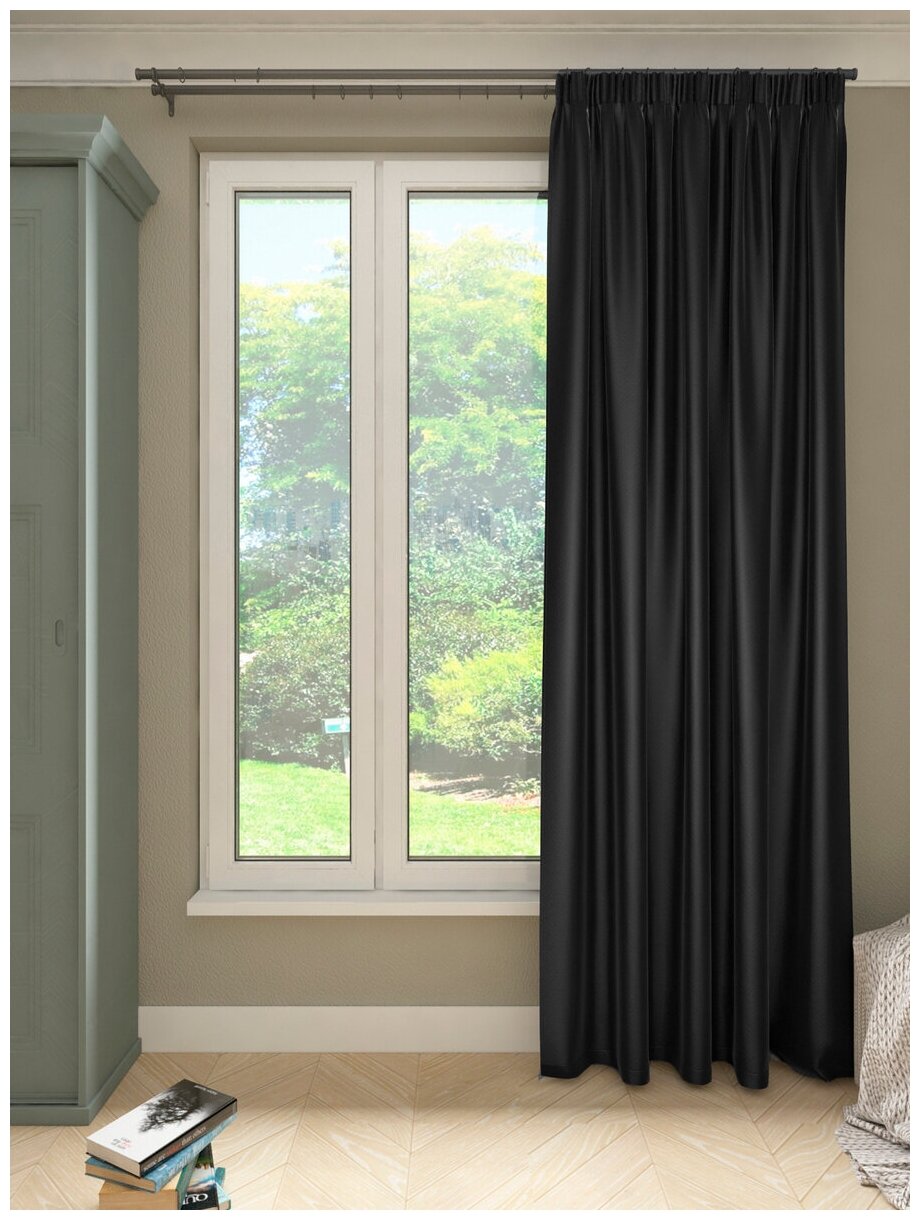 фото Блэкаут черный 150х260