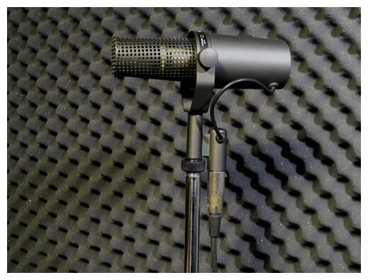 Динамический микрофон Shure (Black) - фото №4