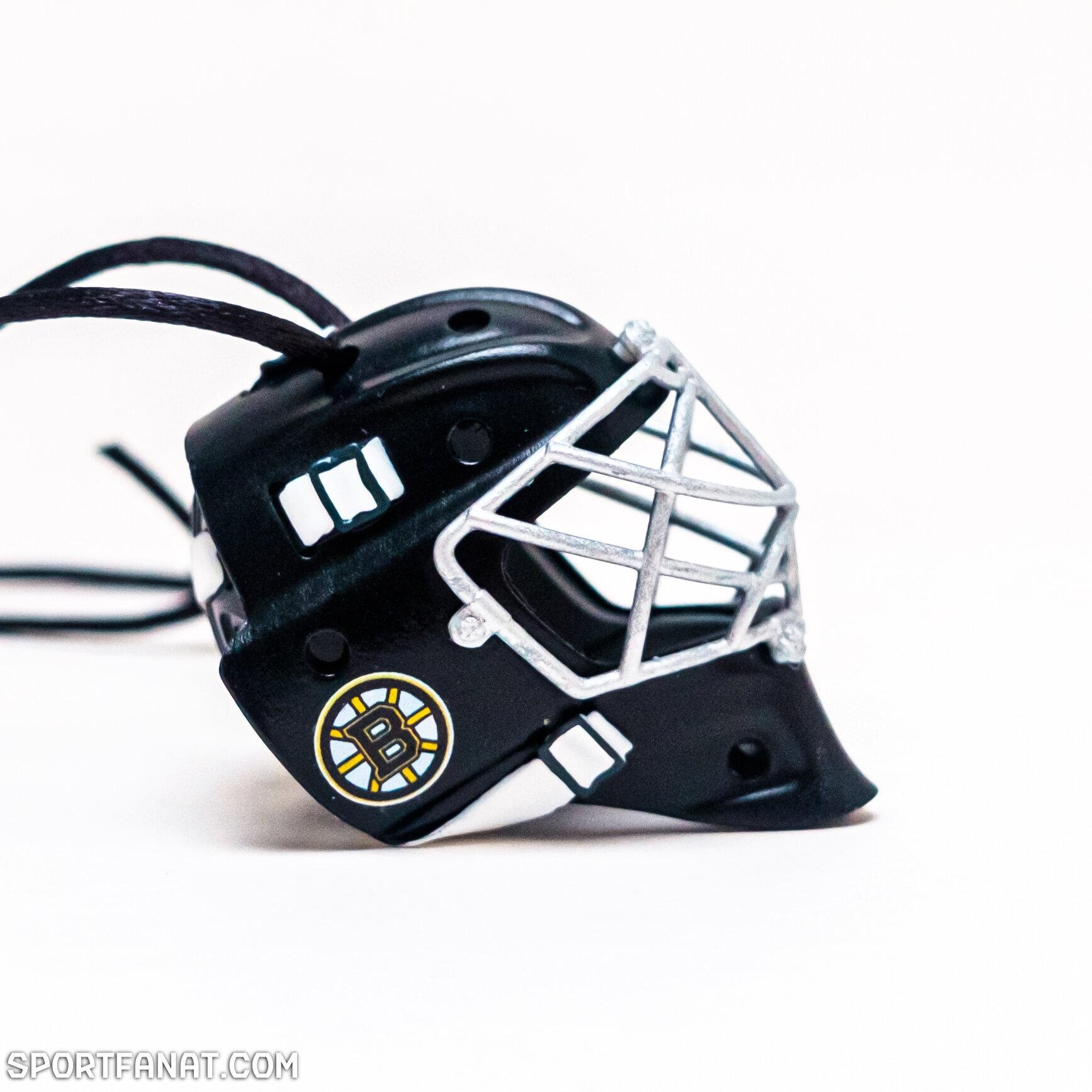 Подвеска NHL шлем хоккейный вратарский Бостон черный