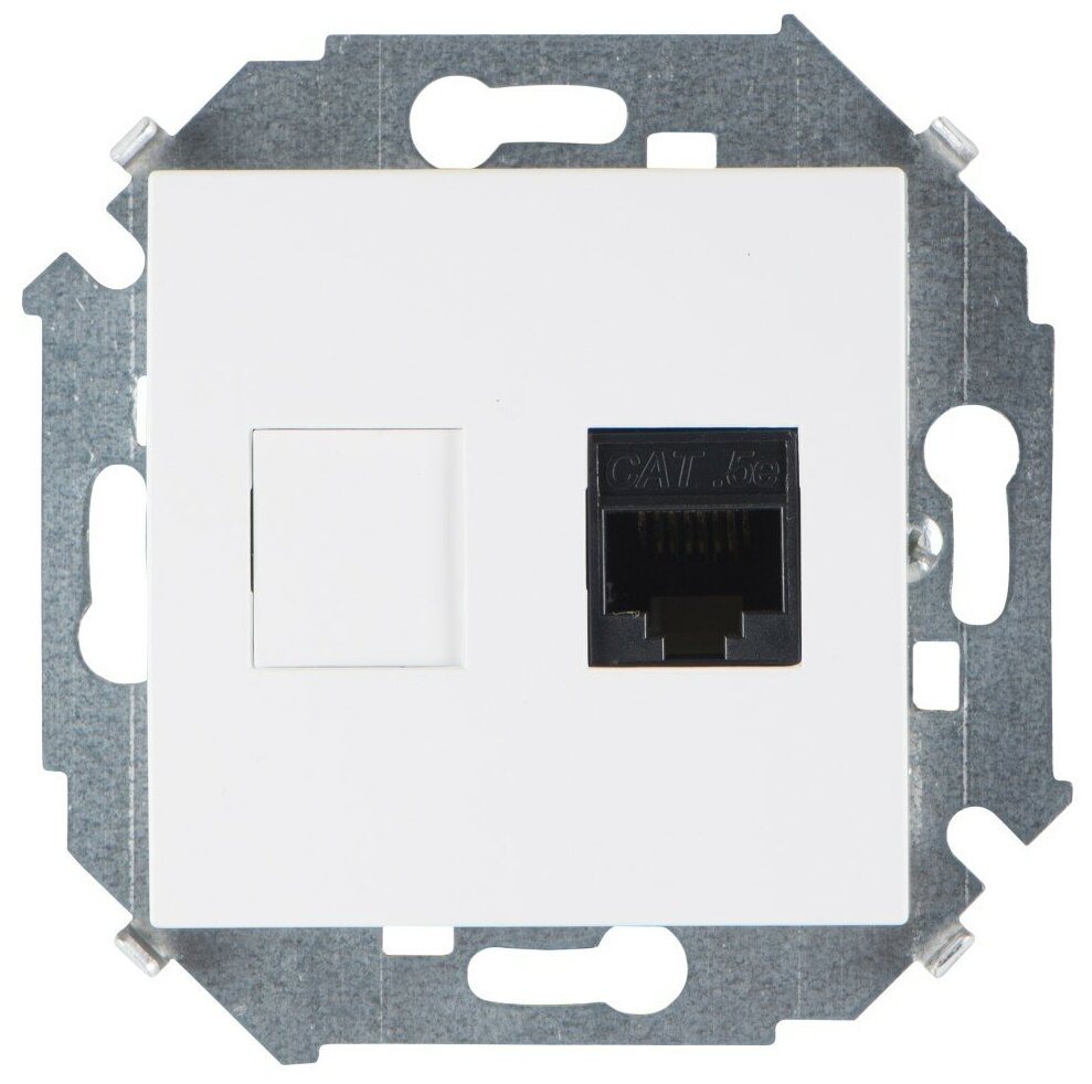 фото Компьютерная розетка Simon RJ45 кат.5e AMP, белый 1591551-030 16102520