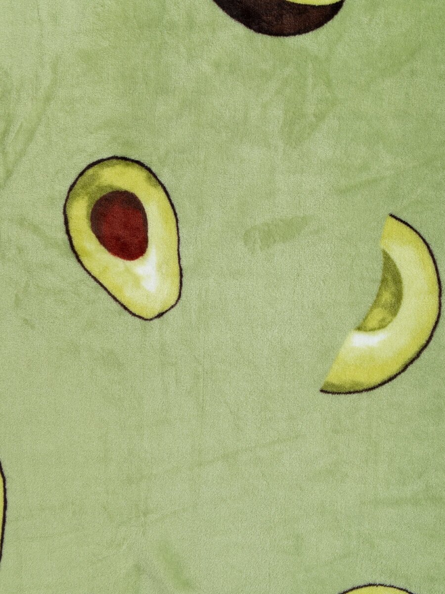 Плед TexRepublic Absolute 140х200 см, 1,5 спальный, фланелевый, покрывало на диван, теплый, мягкий, зеленый с принтом авокадо - фотография № 4