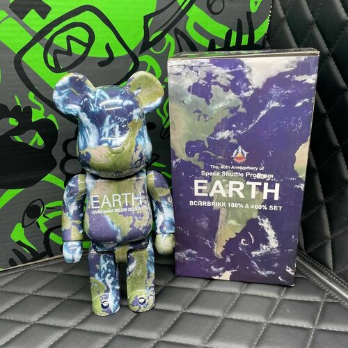 Игрушка Bearbrick Earth Земля 28см игрушка bearbrick микки маус 28см