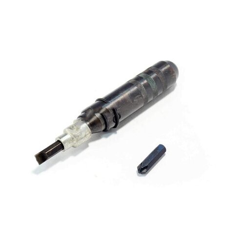 Отвертка ударная автом 12 2 насадки шлиц крест 1333₽