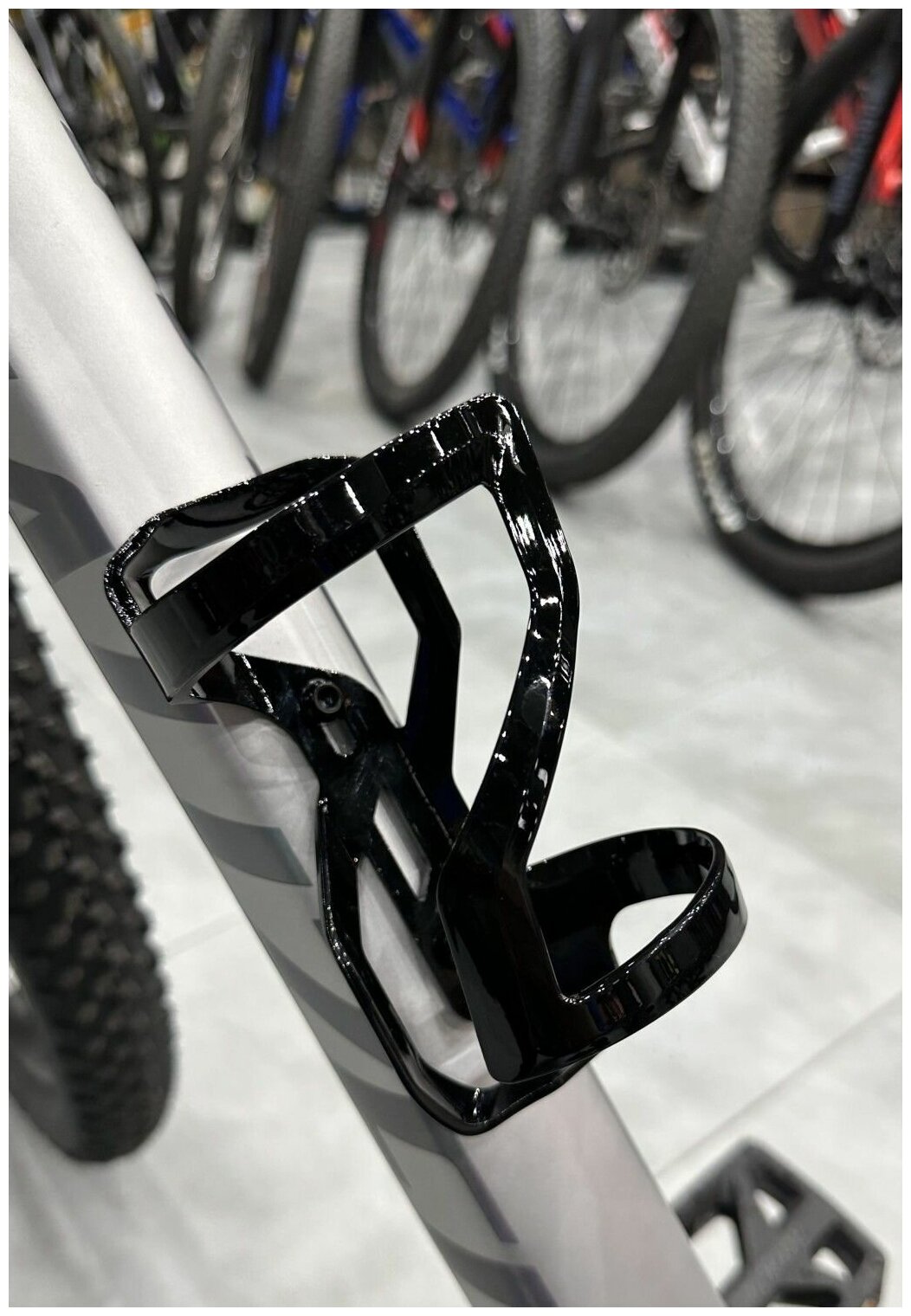 Флягодержатель Specialized ZEE CAGE II RIGHT, черный глянцевый