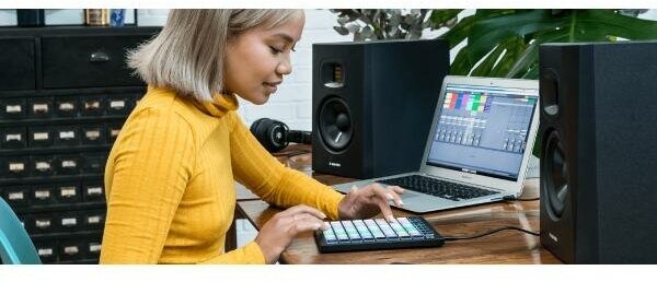 Контроллер NOVATION LAUNCHPAD MINI MK3