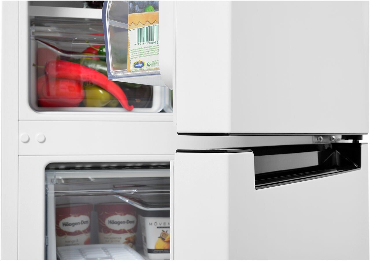 Холодильник с нижней морозильной камерой Indesit - фото №7