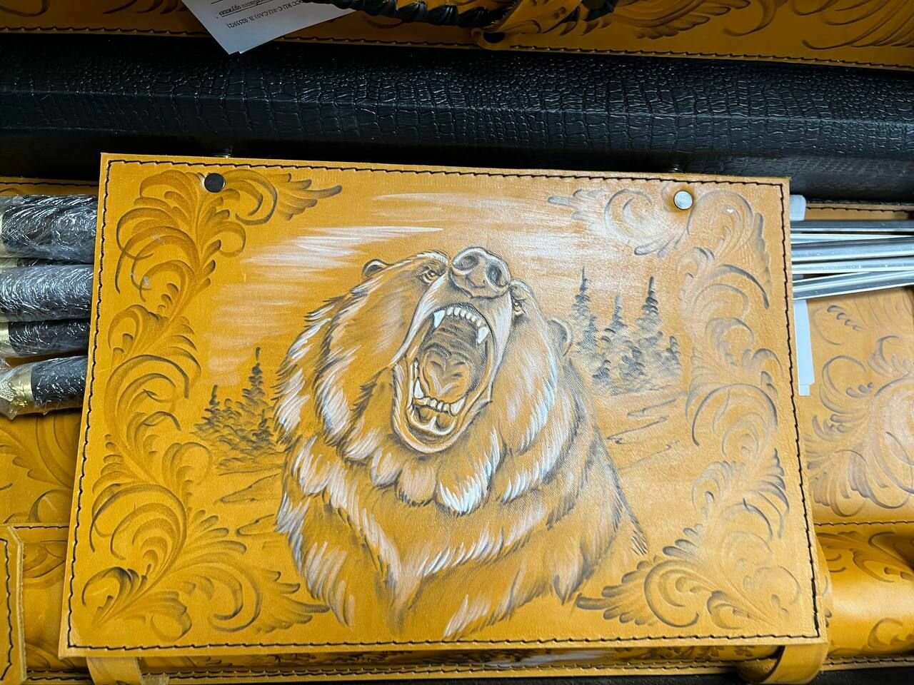 Шашлычный набор подарочный, набор для пикника, набор для шашлыка подарочный в кейсе "Арт Медведь" - фотография № 10