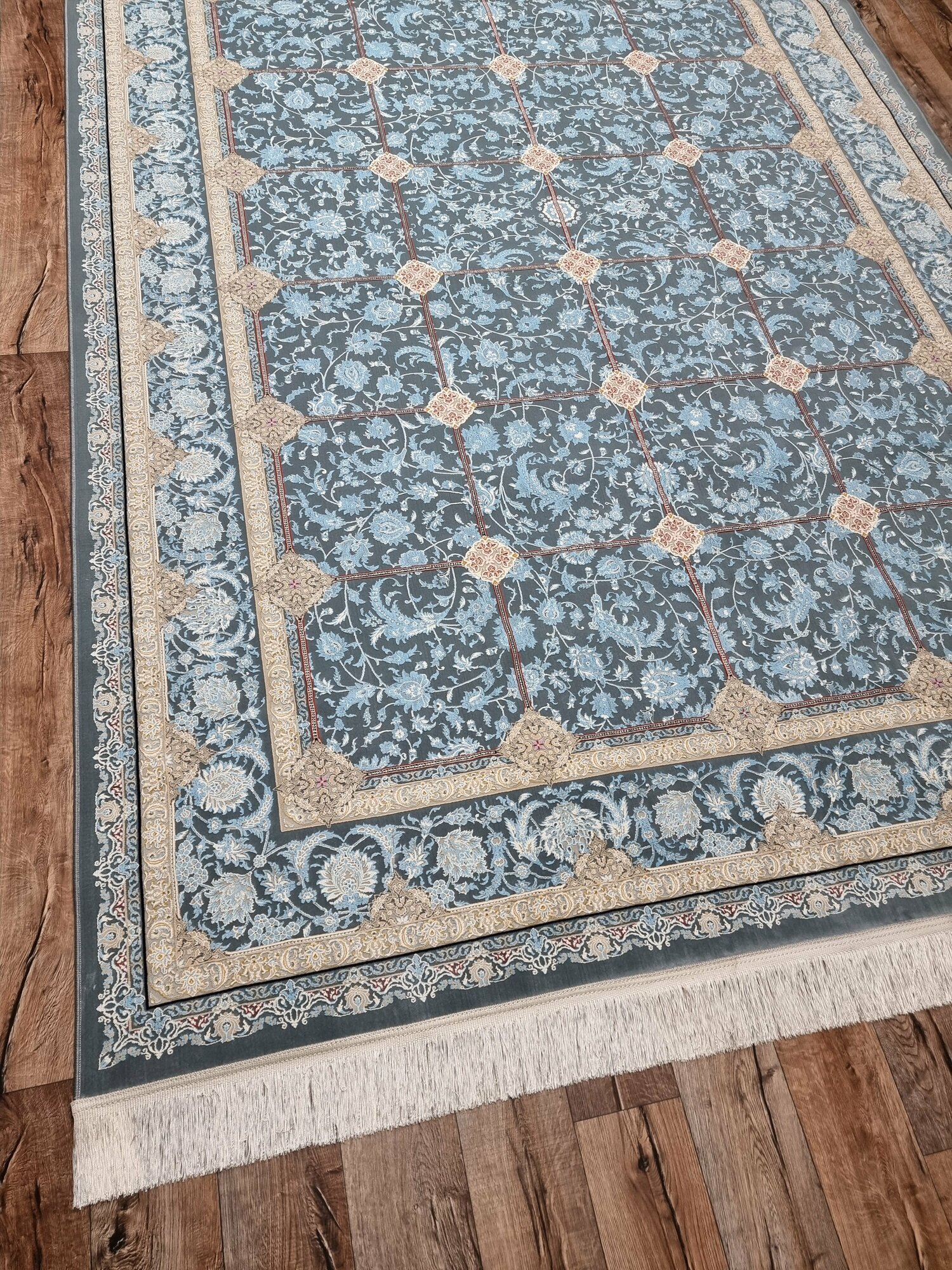 Персидский ковер Farrahi Carpet, Иран, размер 1.5х2.25 м