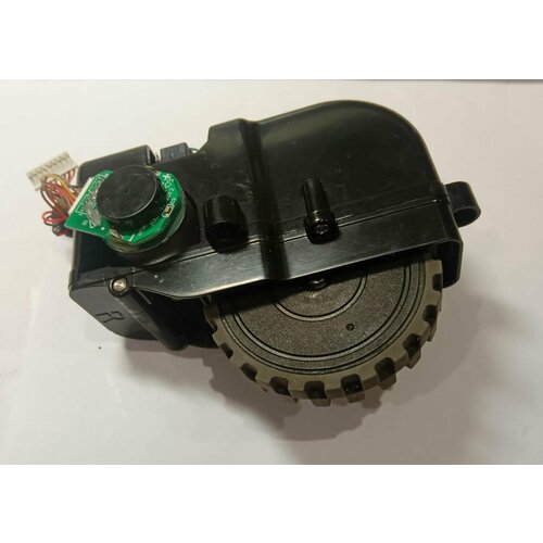 Колесо правое R робота пылесоса Panda X500 1300₽