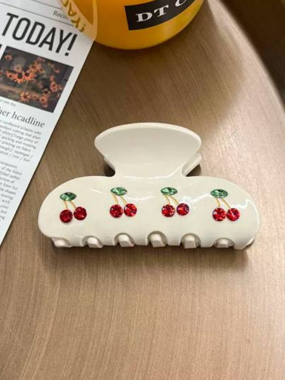 Крабик заколка в стиле "Вишня" от Merve, Ширина 4.5 см длина 8 см