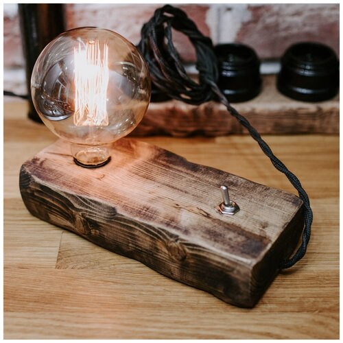 Настольная лампа из дерева лофт со встроенным выключателем от мастерской Woody Deco