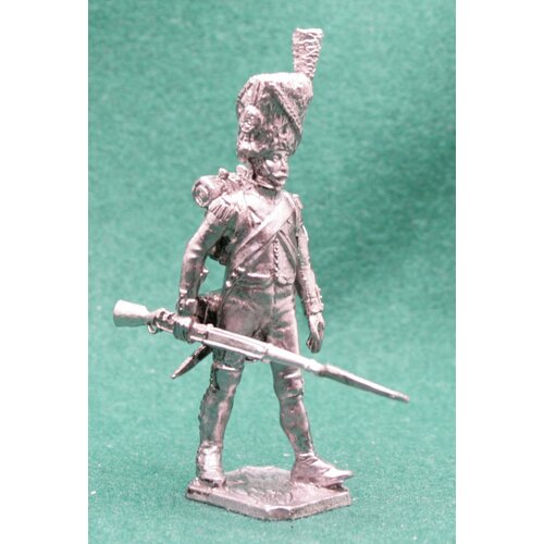 Оловянный солдатик Гренадер 1-го полка Пеших гренадеров, Франция, 1812 г.
