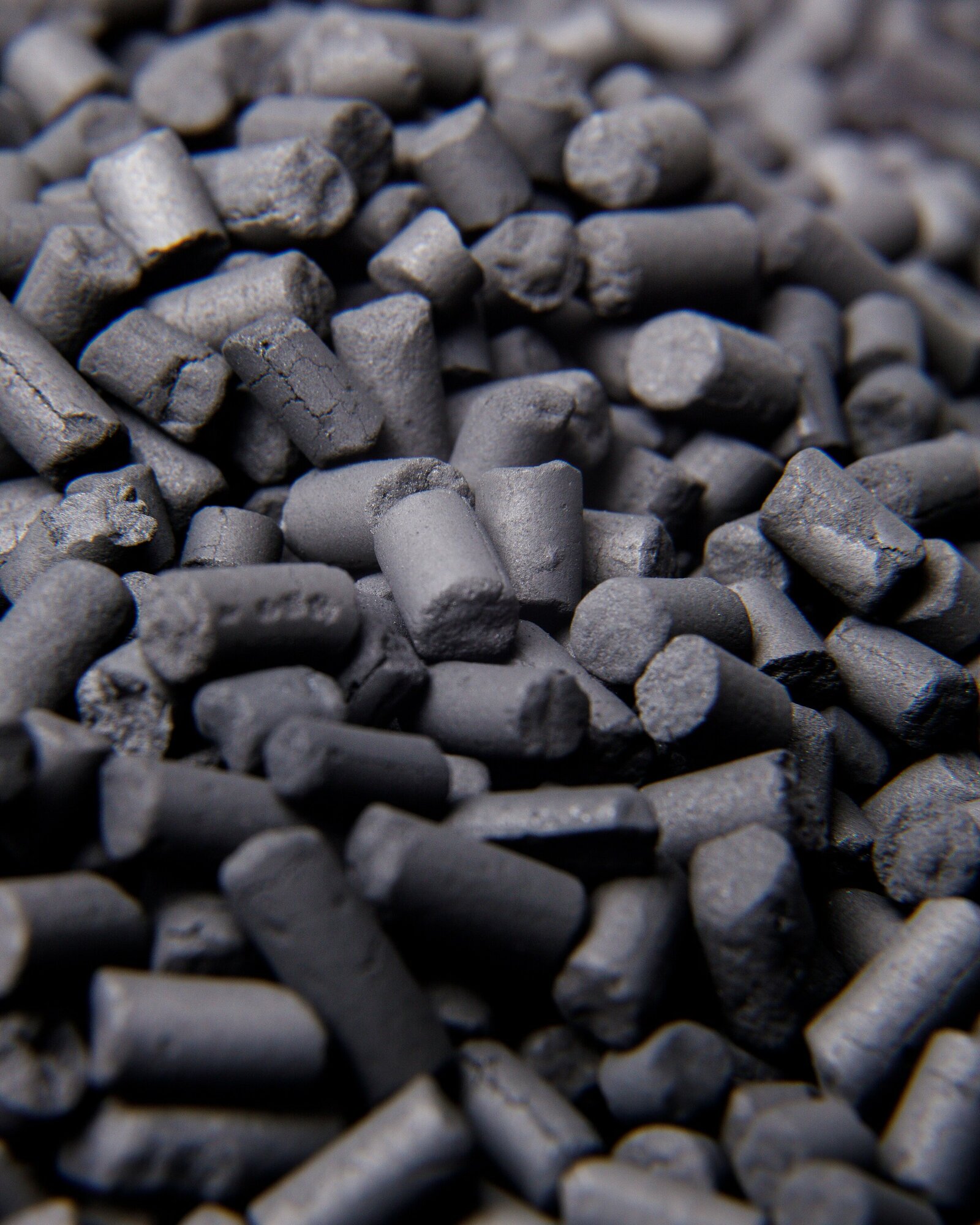 Уголь активированный ,гранулированный, АР-А 2кг(4л), для очистки воздуха от запахов, наполнения угольных фильтров и кухонных вытяжек - фотография № 9