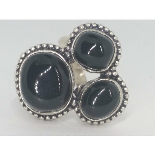 Кольцо помолвочное Кольцо 3 камня обсидиан, обсидиан, размер 18.5, серебряный, черный