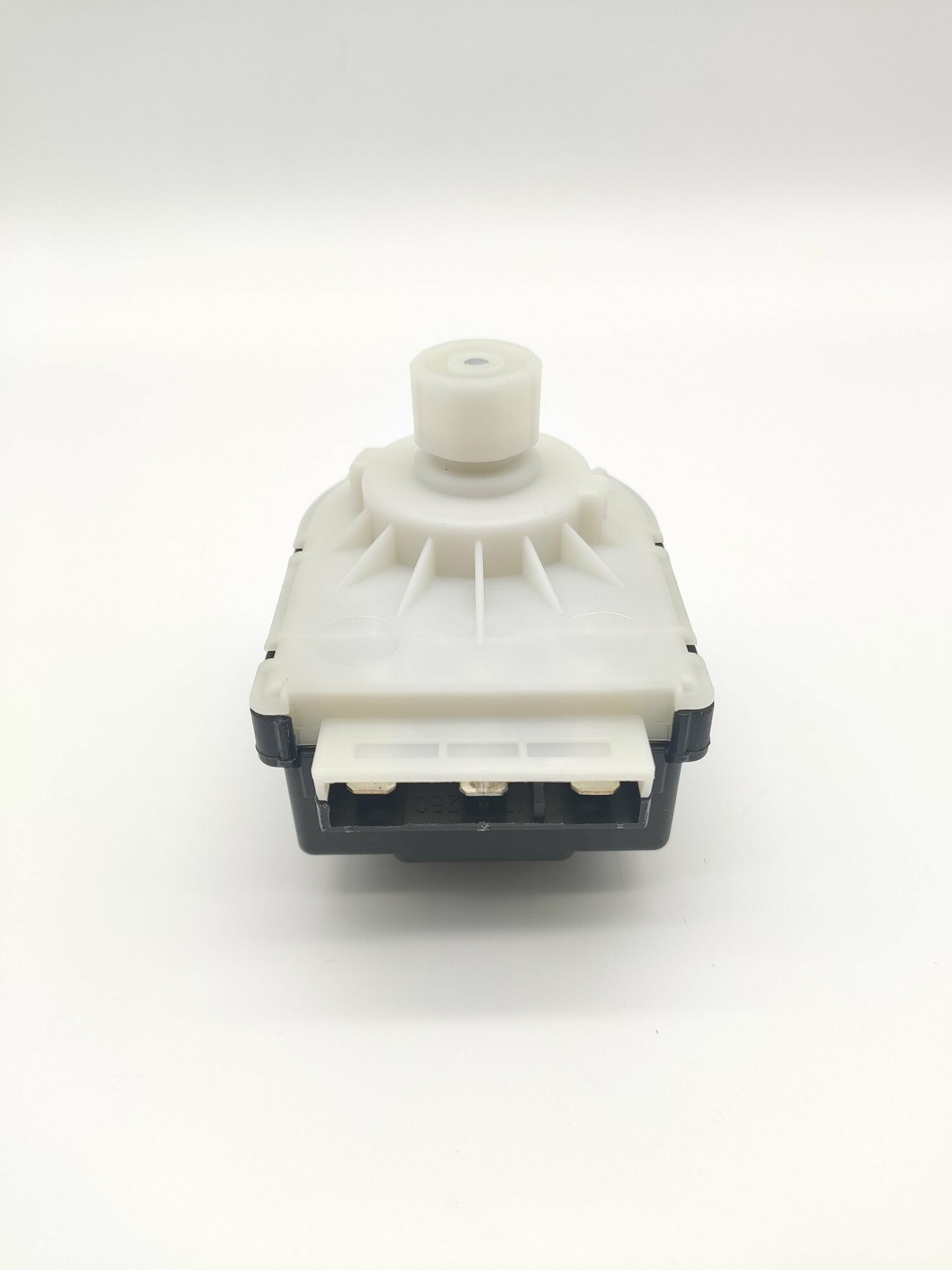 фото Привод трехходового клапана Bitron черно-белый для газовых котлов Ariston 61302483