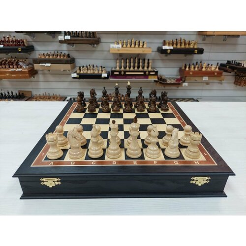 Шахматы подарочные в ларце из мореного дуба, с утяжеленными фигурами из граба шахматы подарочные складные итальянский дизайн мореный дуб 45 на 45 см