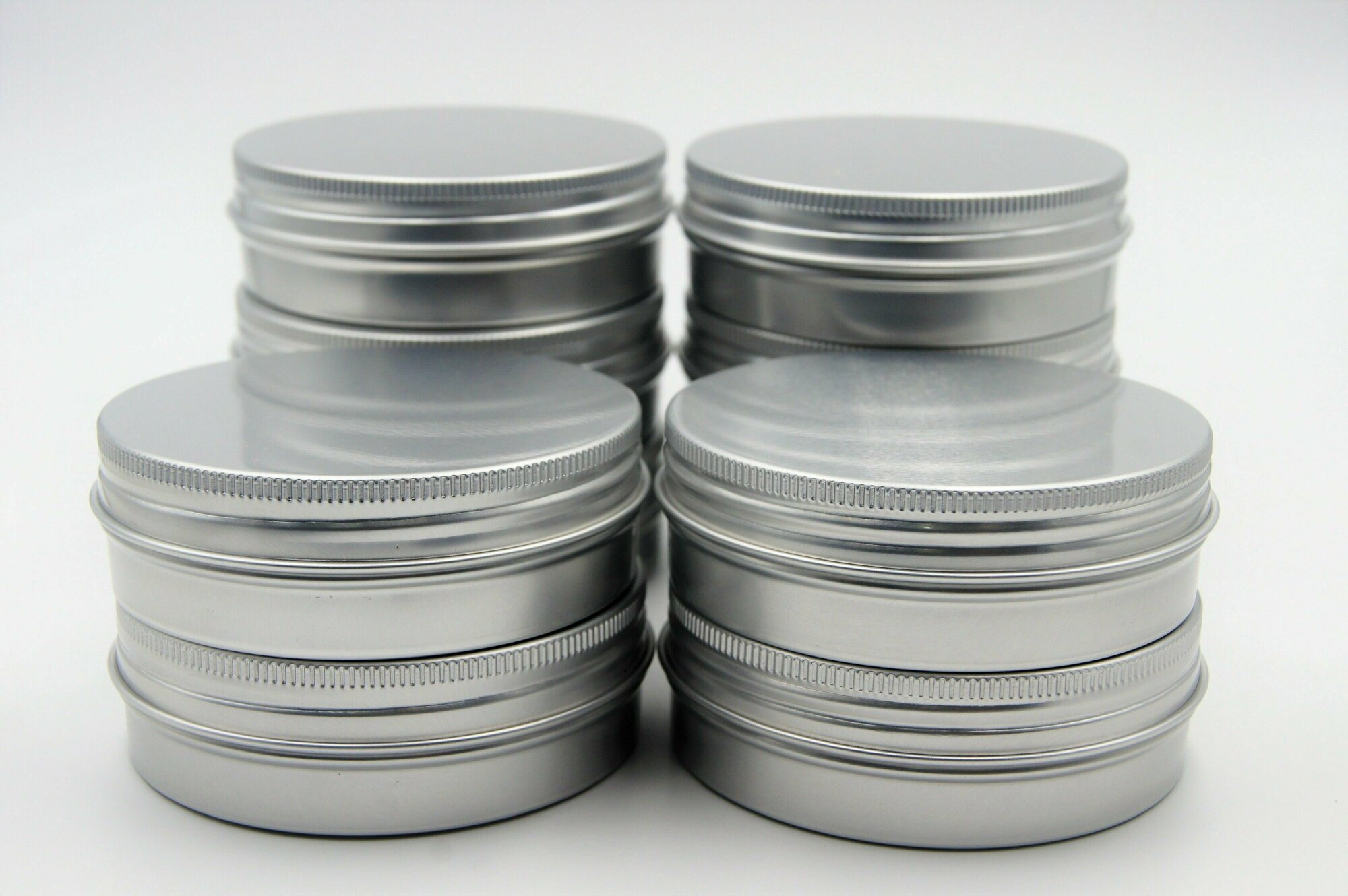 фото Банка алюминиевая, винтовая с крышкой. 100мл (10шт.) Диаметр 85,5мм, Высота 27мм.