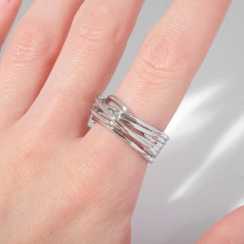 фото Кольцо, серебряный случай