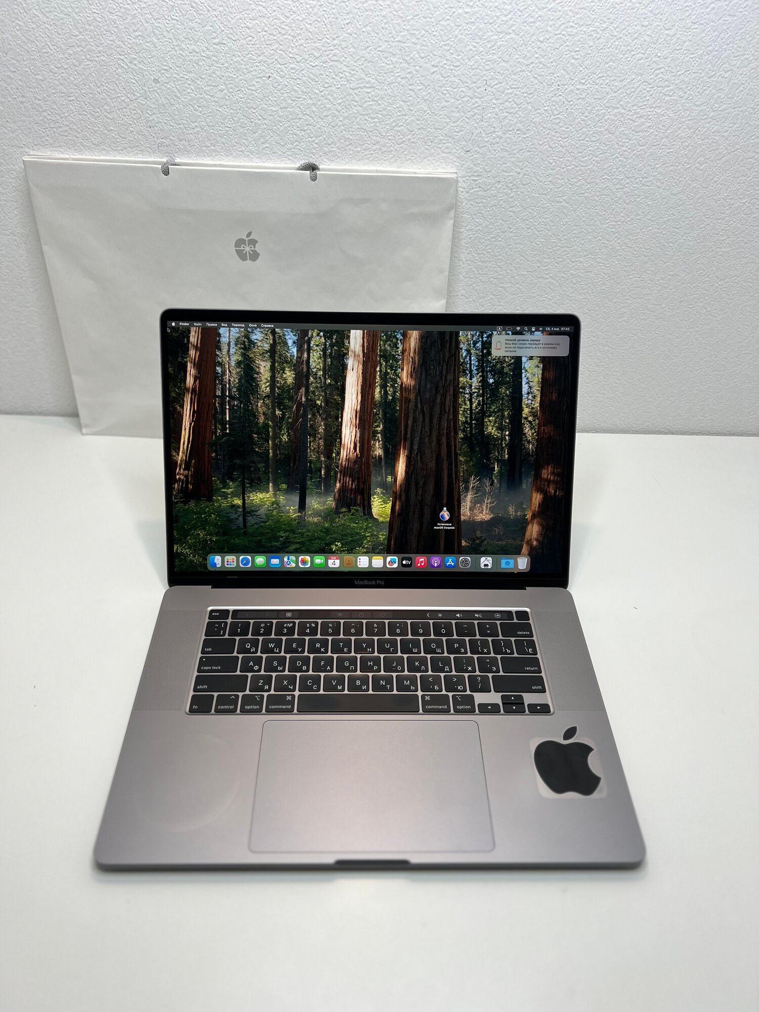 Apple Macbook pro 16 a2141 intel Core i9 2.3GHz; 32Gb; 1Tb SSD; Radeon Pro 5500M 8Gb VRAM русская клавиатура