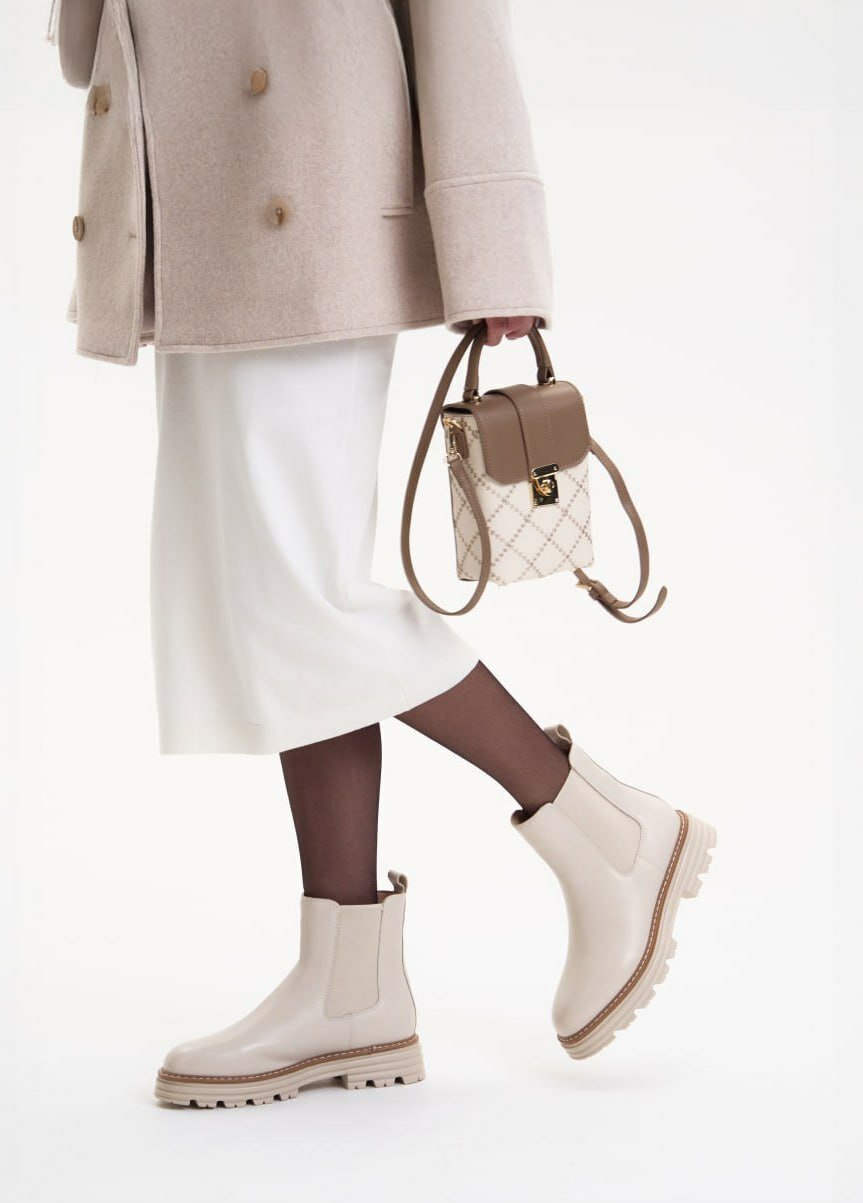 Сумка кросс-боди Daniele Patrici, фактура зернистая, матовая, бежевый — фото 1