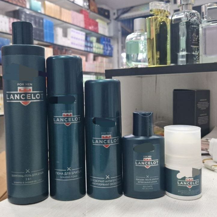 Мужской набор 5 в 1 ( шампуни & гель для душ 2в 1 200 ml , дезодорант 150 ml , лосьон послы брытия, пена для бритья. талк, )