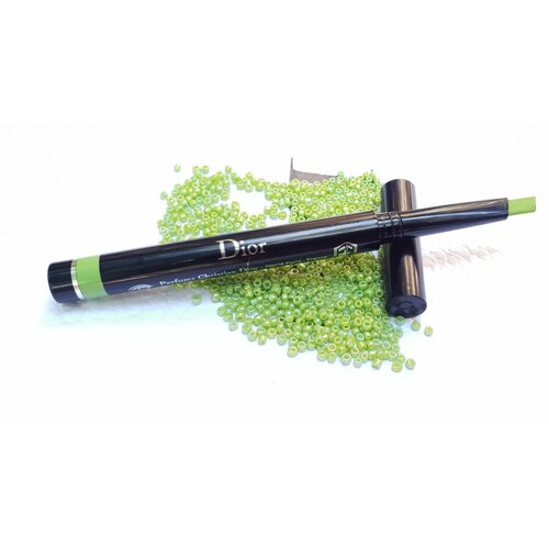 Diorshow Pro Liner Waterproof - Водостойкий карандаш-подводка для глаз №456 Matte Lime