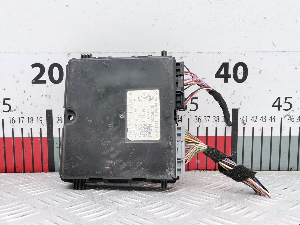 Блок комфорта Renault Captur 2 285254932R арт. 1905025